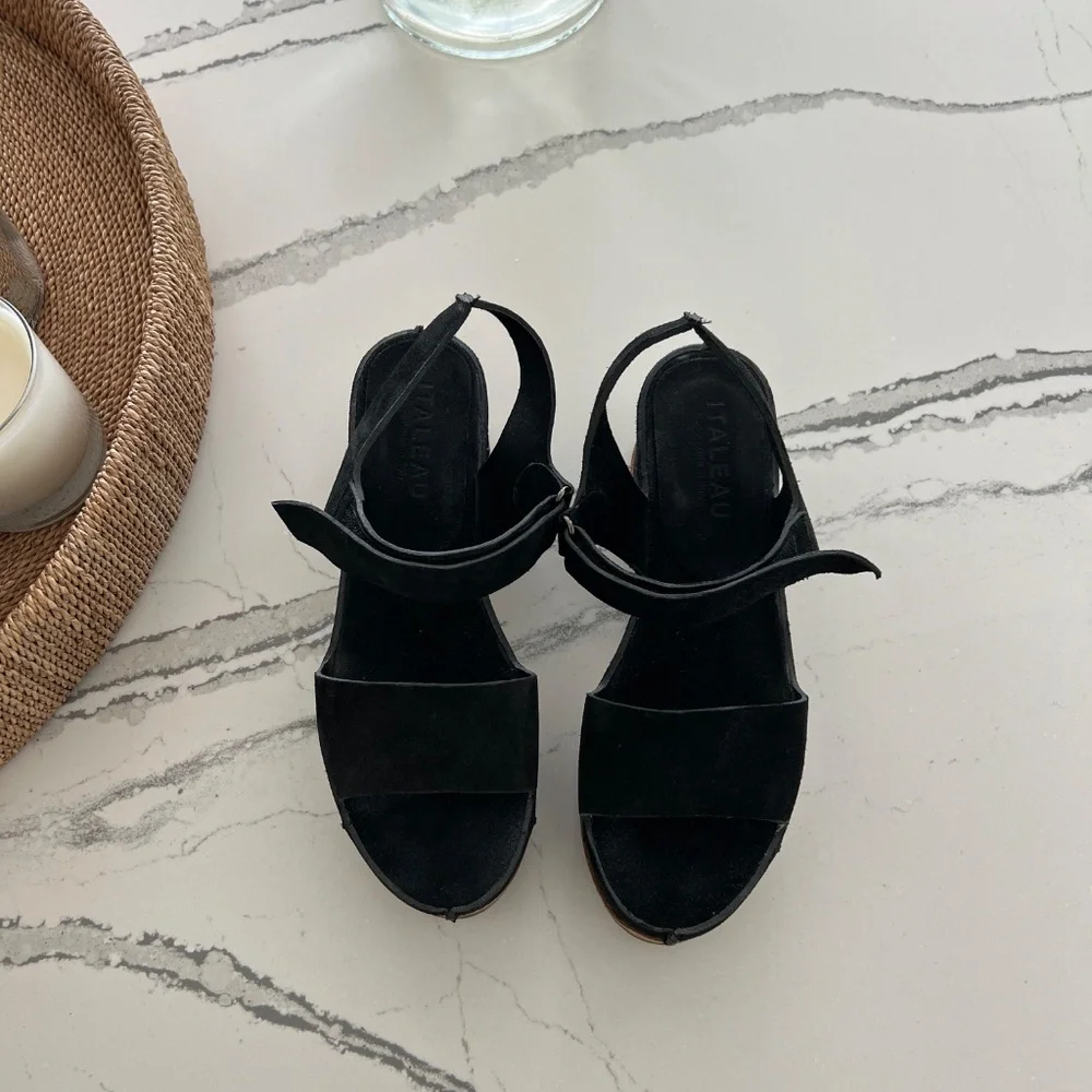 Italeau - Women's Suede Platform Shoes - Sz 38 - Picture 2 of 5